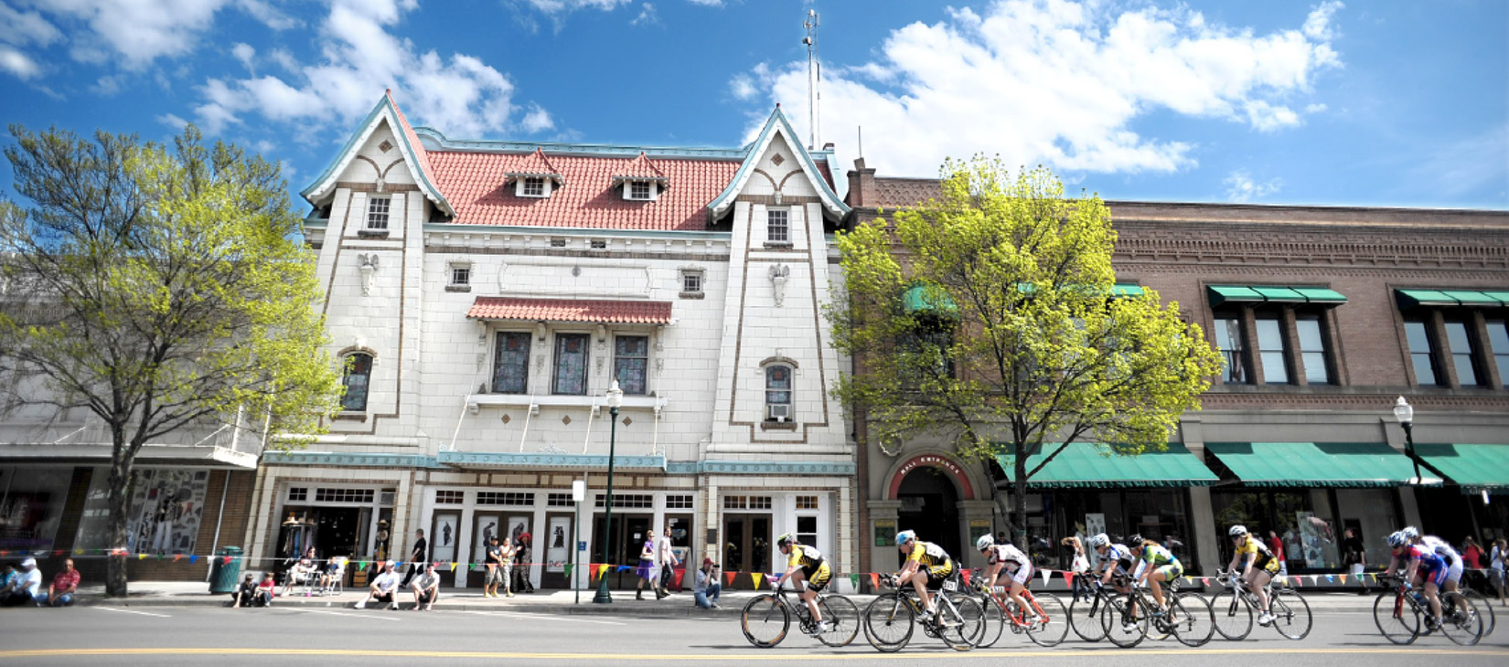 Bike race downtown